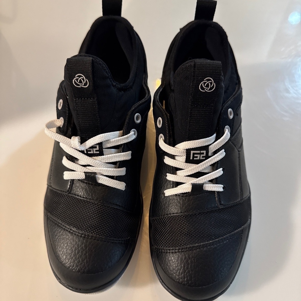 NWOT Athalonz GF2 Turf  Black Shoes White Laces Sneakers Size 6.5